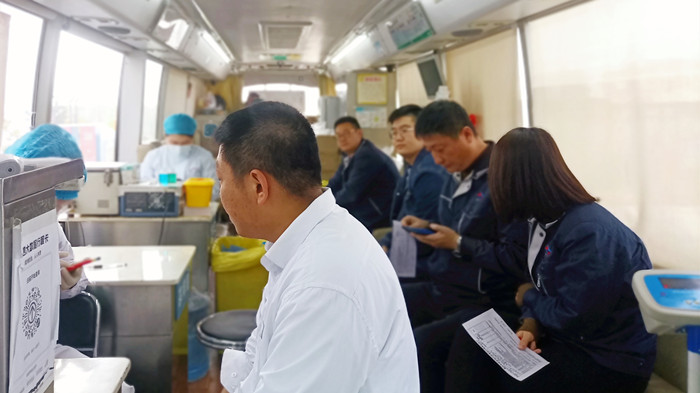 沈陽(yáng)航空產(chǎn)業(yè)集團(tuán)組織員工開(kāi)展“獻(xiàn)熱血、踐初心”無(wú)償獻(xiàn)血活動(dòng)